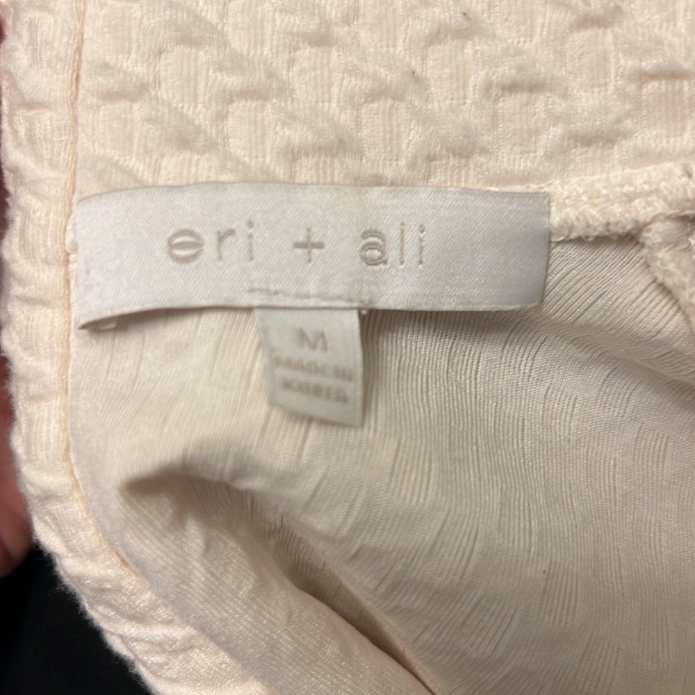 Anthropologie Eri + Ali mock Neck Tank with buttons on back - Picture 4 of 4